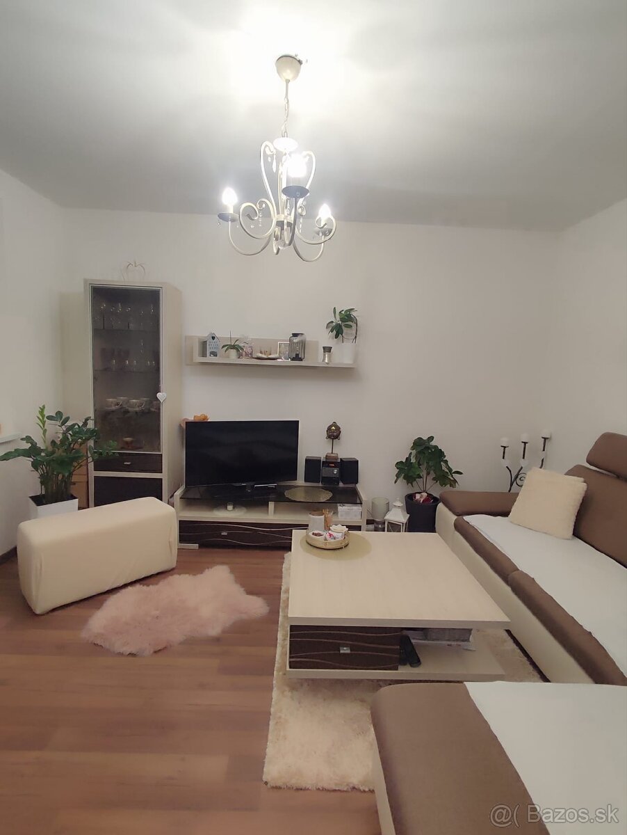 2 izbový byt s balkónom ul. Pionierov - 2