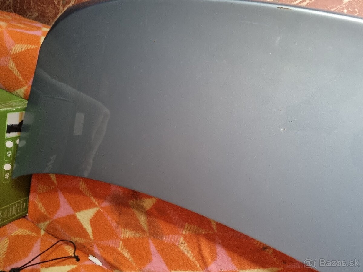 BMW E90 lci kufor. - 2