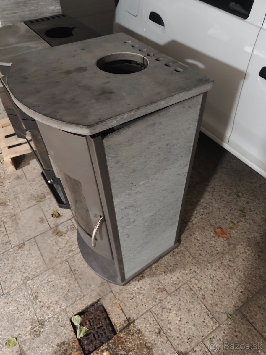 Kachle Magyar Mainau – 8 kW, kamenný obklad, zachovalý kus - 2