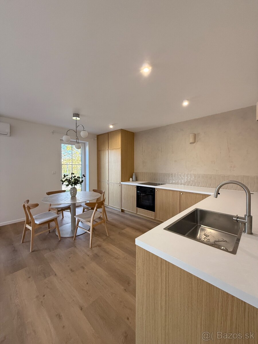 Ponúkam na prenájom 3 izbový byt 83m² TOPOĽČIANKY - 2