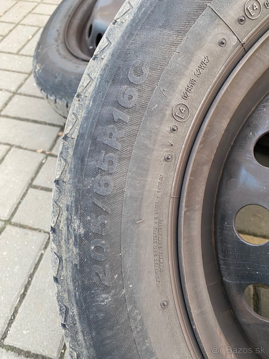 Plechové disky s pneu R16 rozteč dier 112, 205/65 R16-C - 2