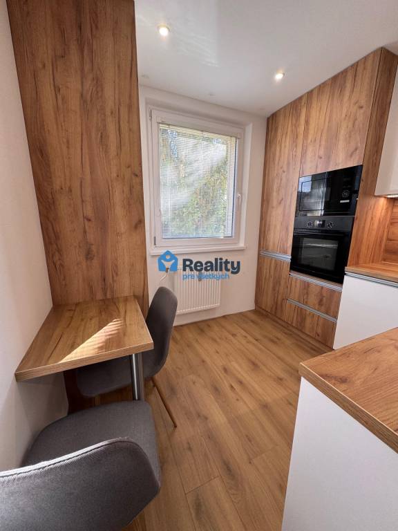 Prenájom 2-izb.byt, nová rekonštrukcia, nové zariadenie, SN - 2