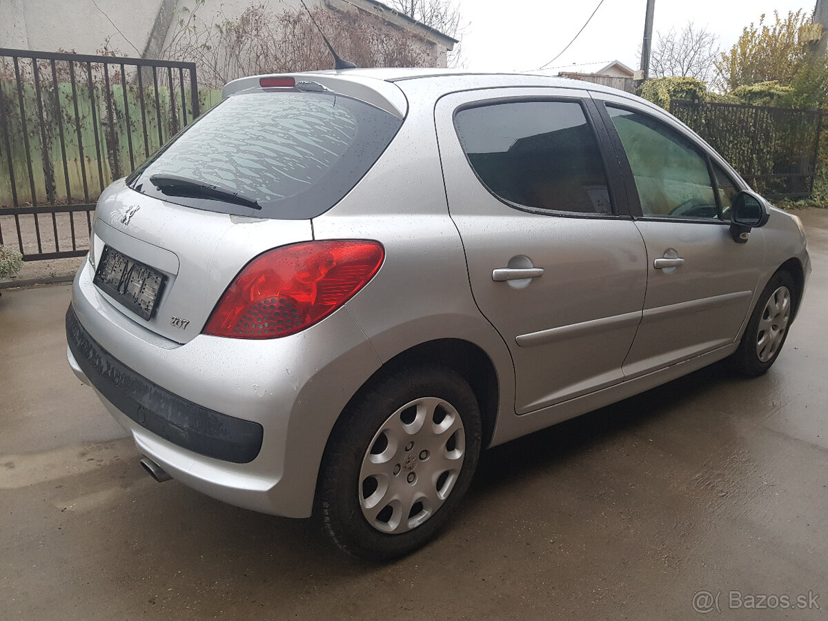 PEUGEOT 207 1,4B 70KW RV.2008 - 2