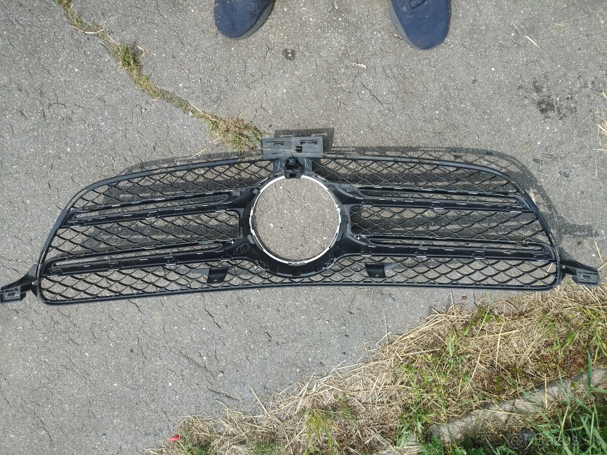 Predna maska Mercedes GLE x166 od 2015-2019 - 2