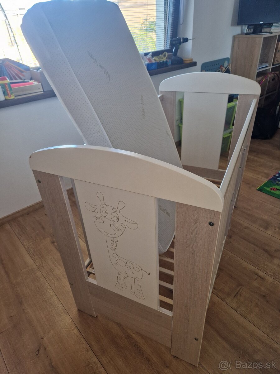 Detská postieľka 120 × 60 cm s matracom - 2