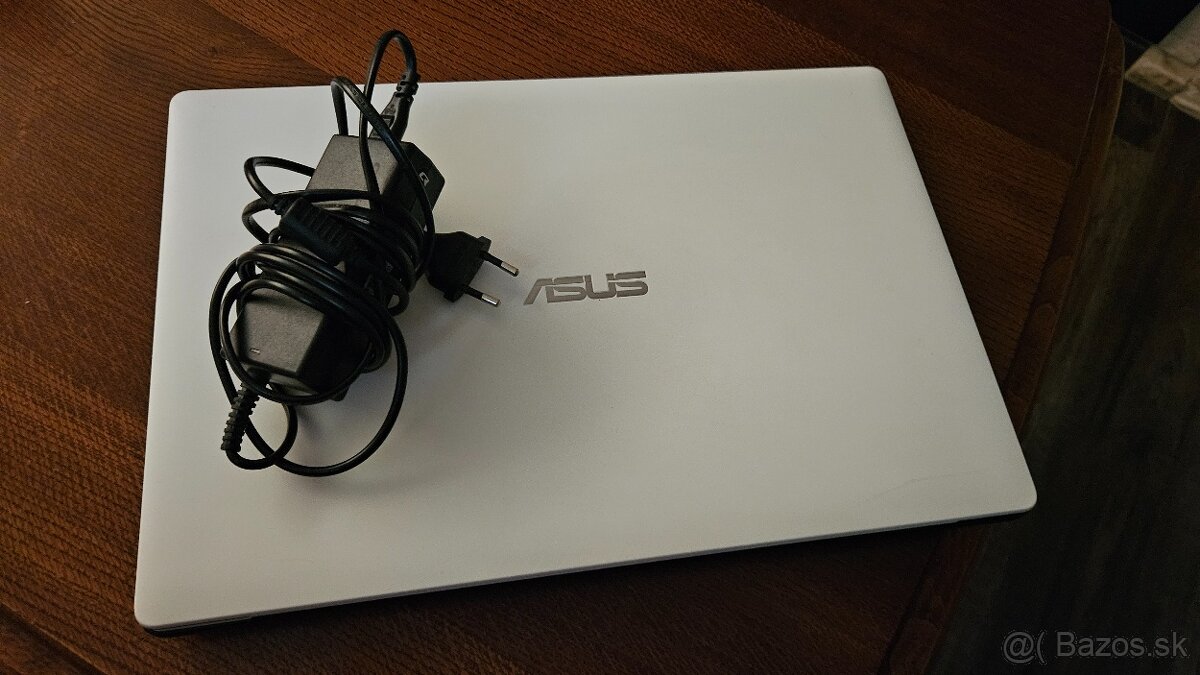 ASUS X553M - 2
