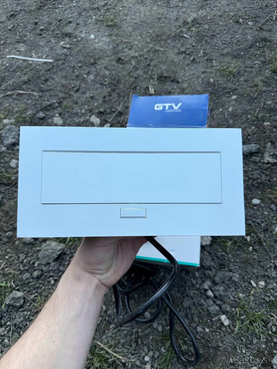 Nová zapustená zásuvka - 2