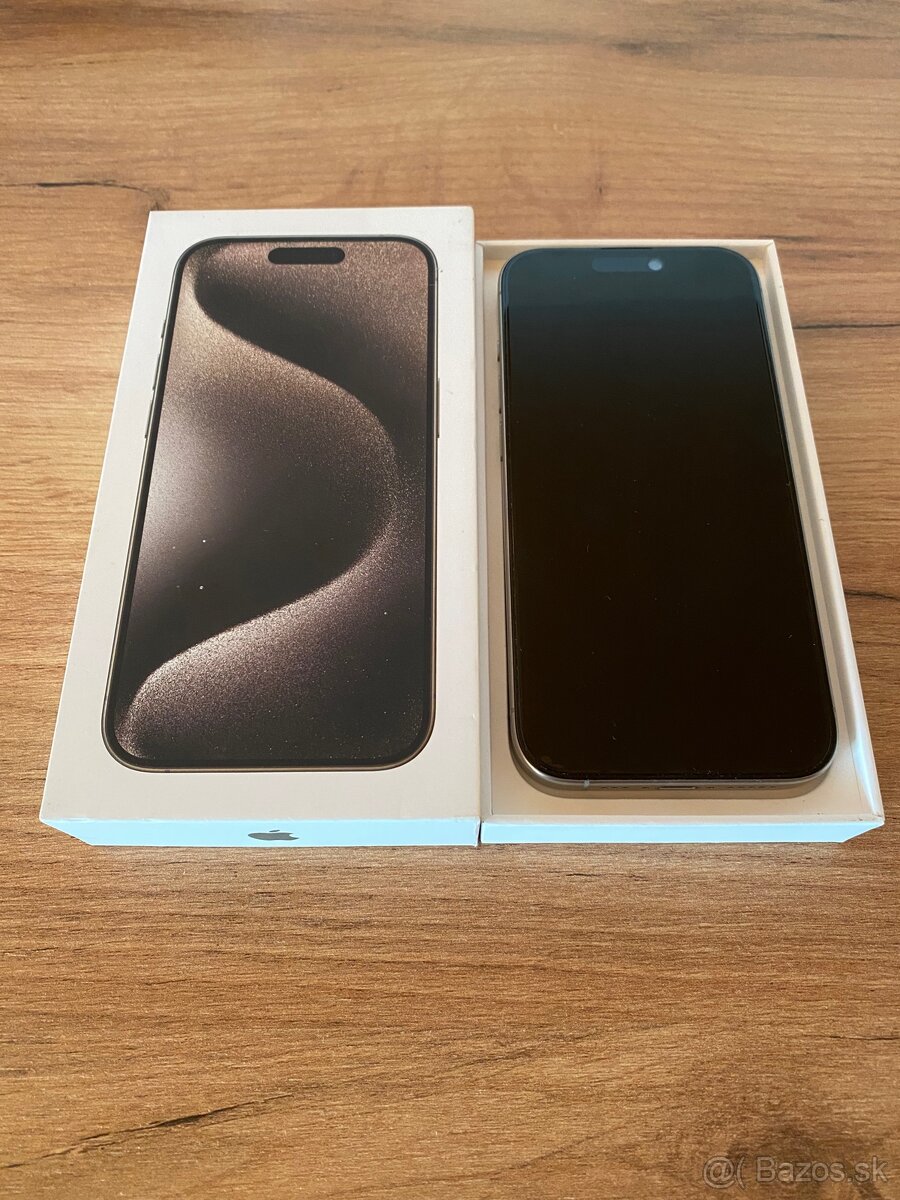 iPhone 15 Pro, batéria 100% - 2