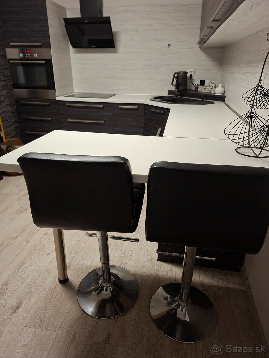 Predam barové stoličķy - 2