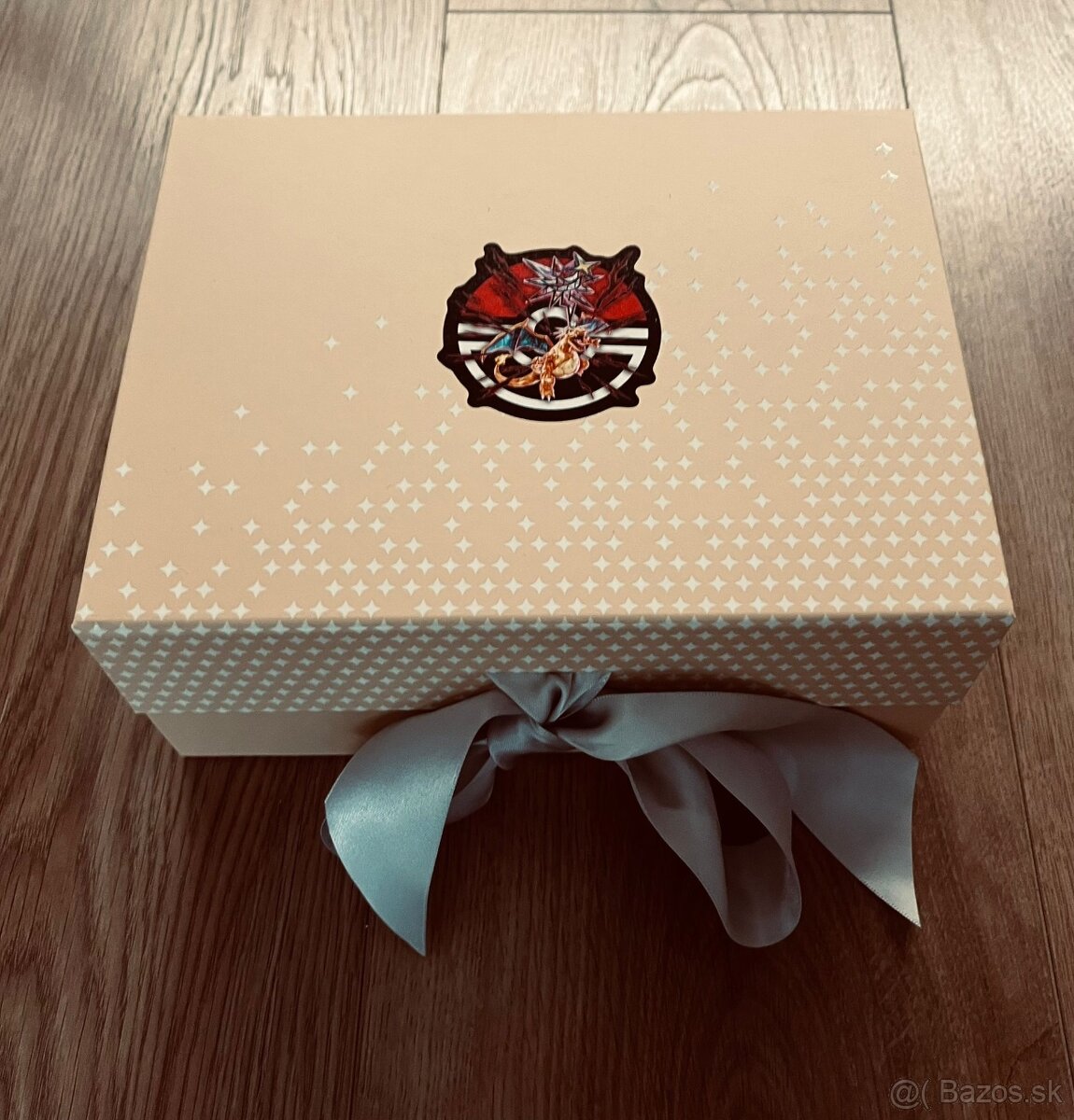 900 Pokémon kariet za 69 € - 2