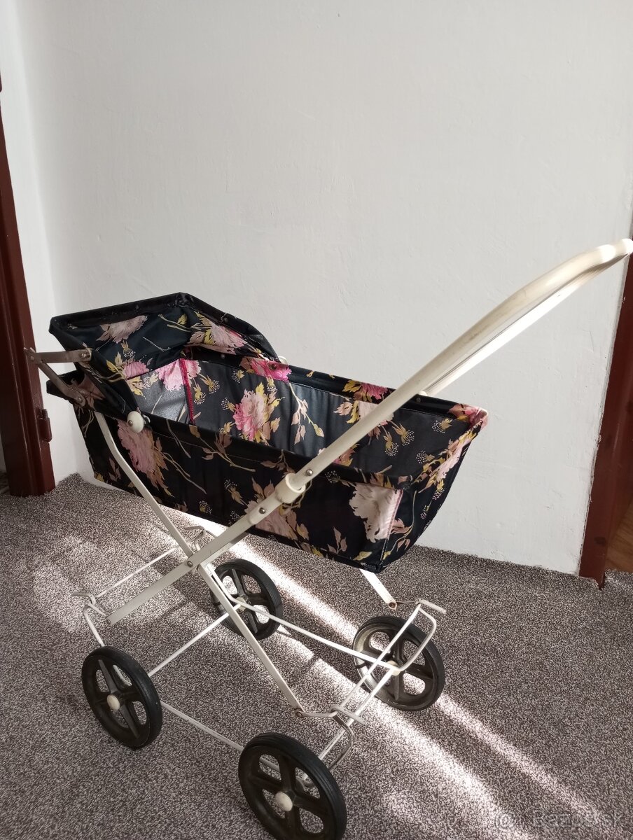 Retro kočík pre bábiky - 2