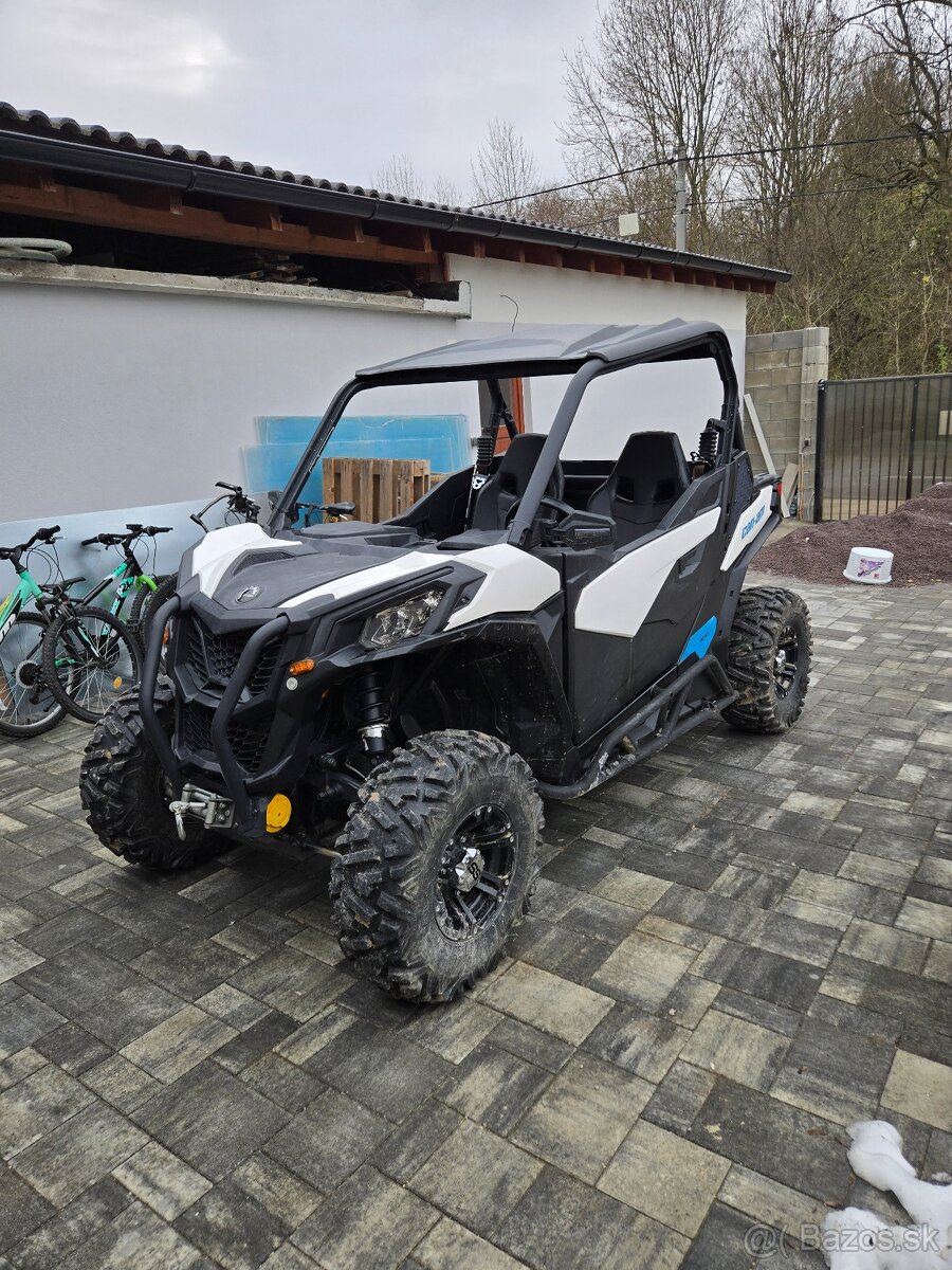 CAN AM MAVERICK TRAIL BASE 800R