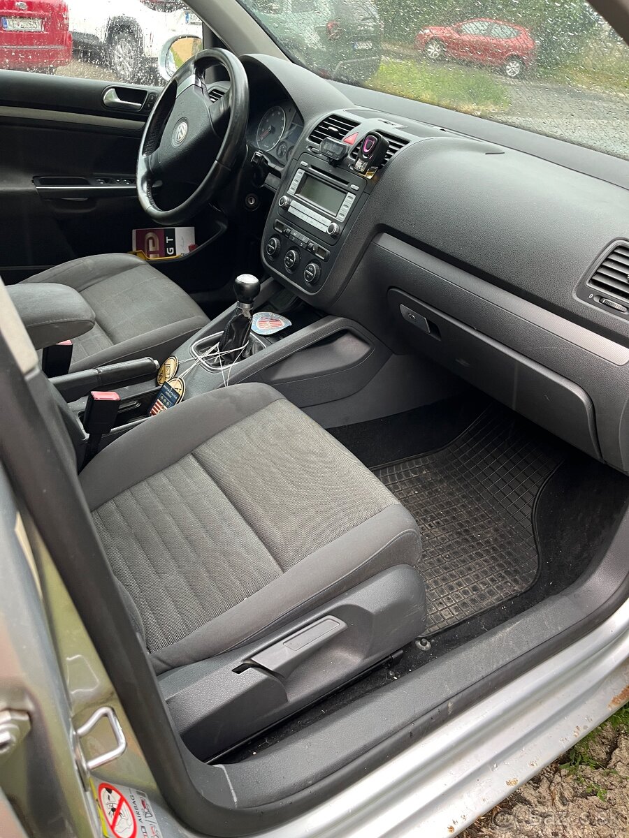 Predám Volkswagen golf V - 2