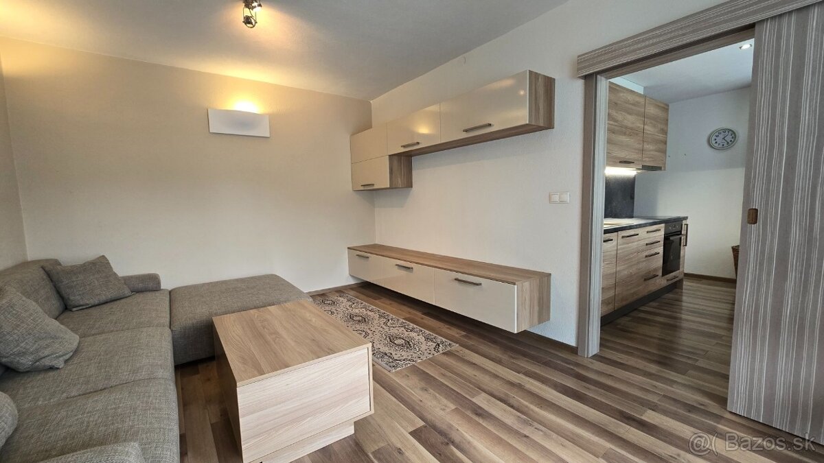 Kompletne prerobený dvojizbový byt s lodžiou - 2