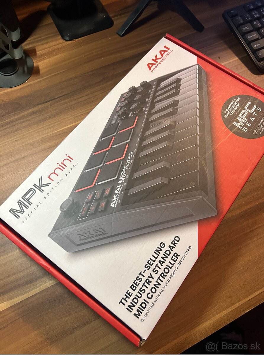 Predám klávesy AKAI MPK Mini MK3 Black Edition - 2