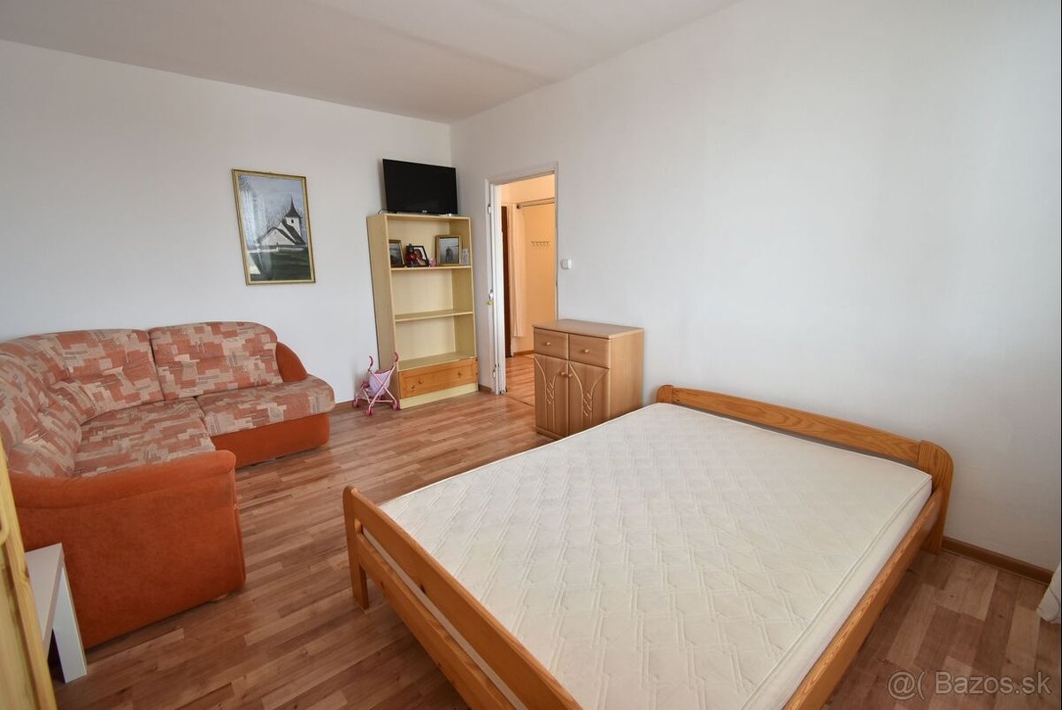 Malacky: priestranný 1-izbový byt - 2