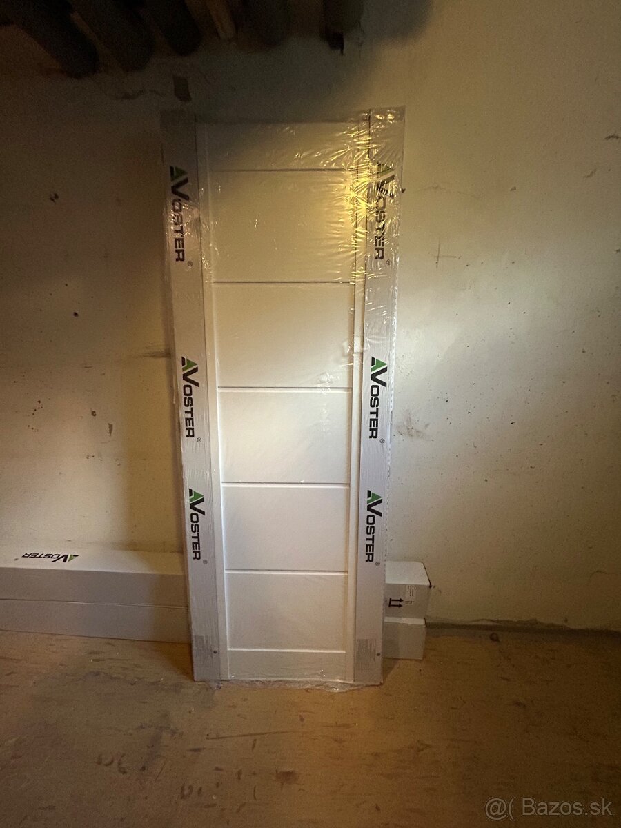 Dvere Voster Vinci50 70P + zárubne - 2