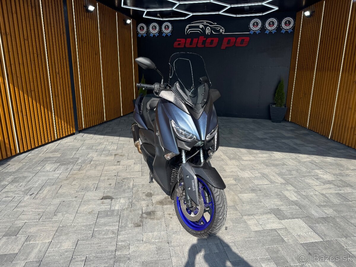 Yamaha X Max 300 AKRAPOVIČ - 2