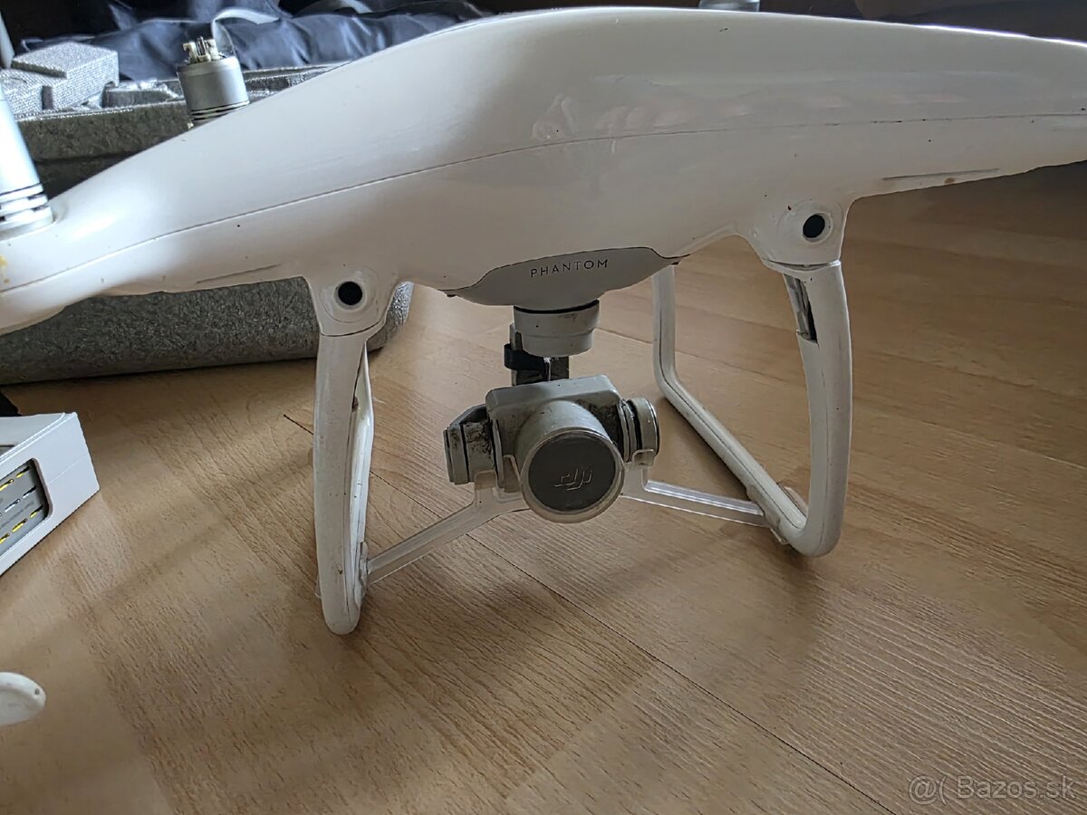 DJI Phantom 4 - 2