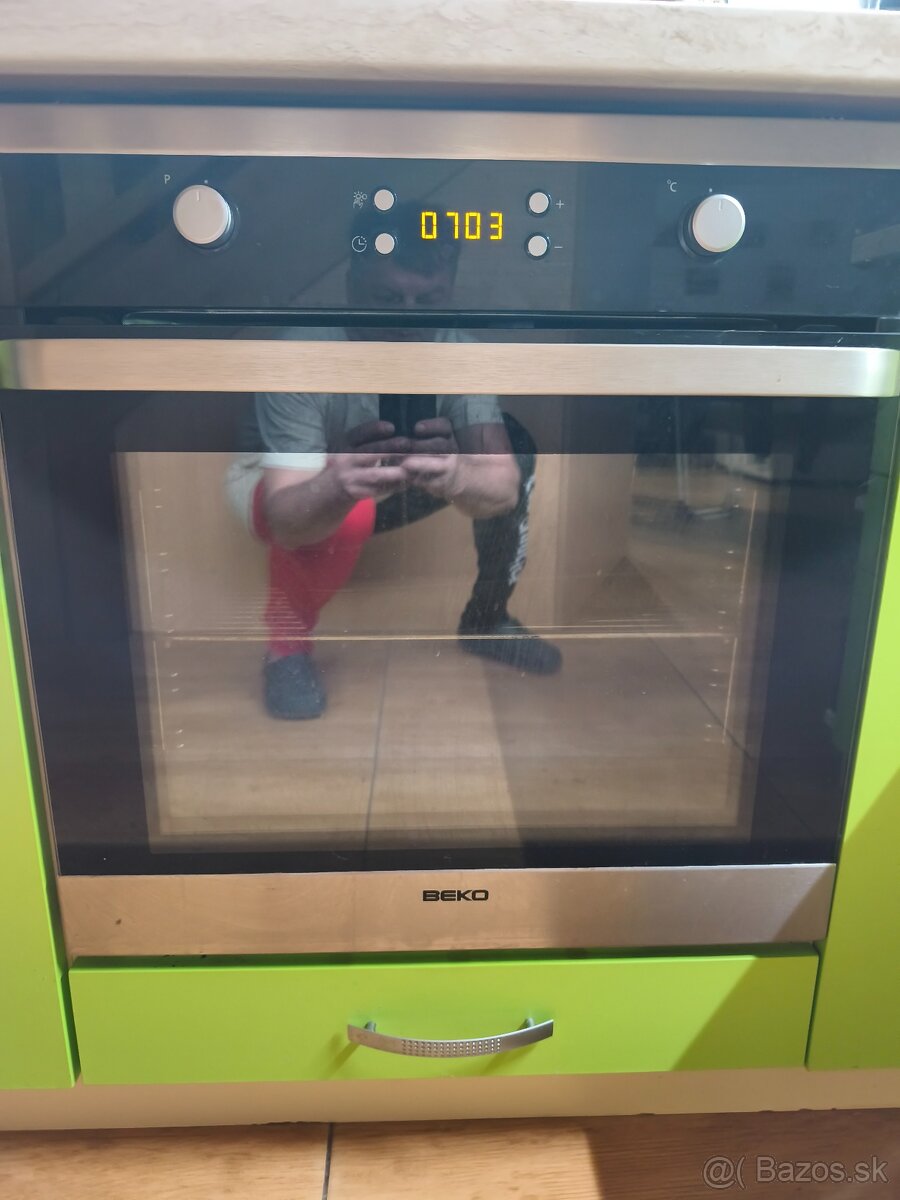 Vstavaná elektrická rúra - 2