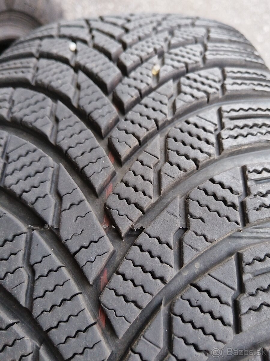 Predám zimné pneu Firestone 205/60R16 - 2