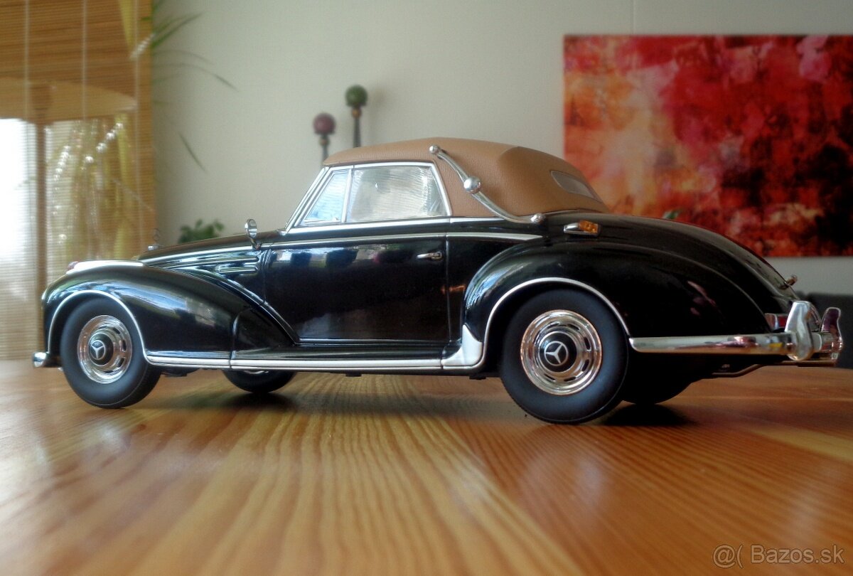 1:18 Mercedes-Benz 300 SC - 2