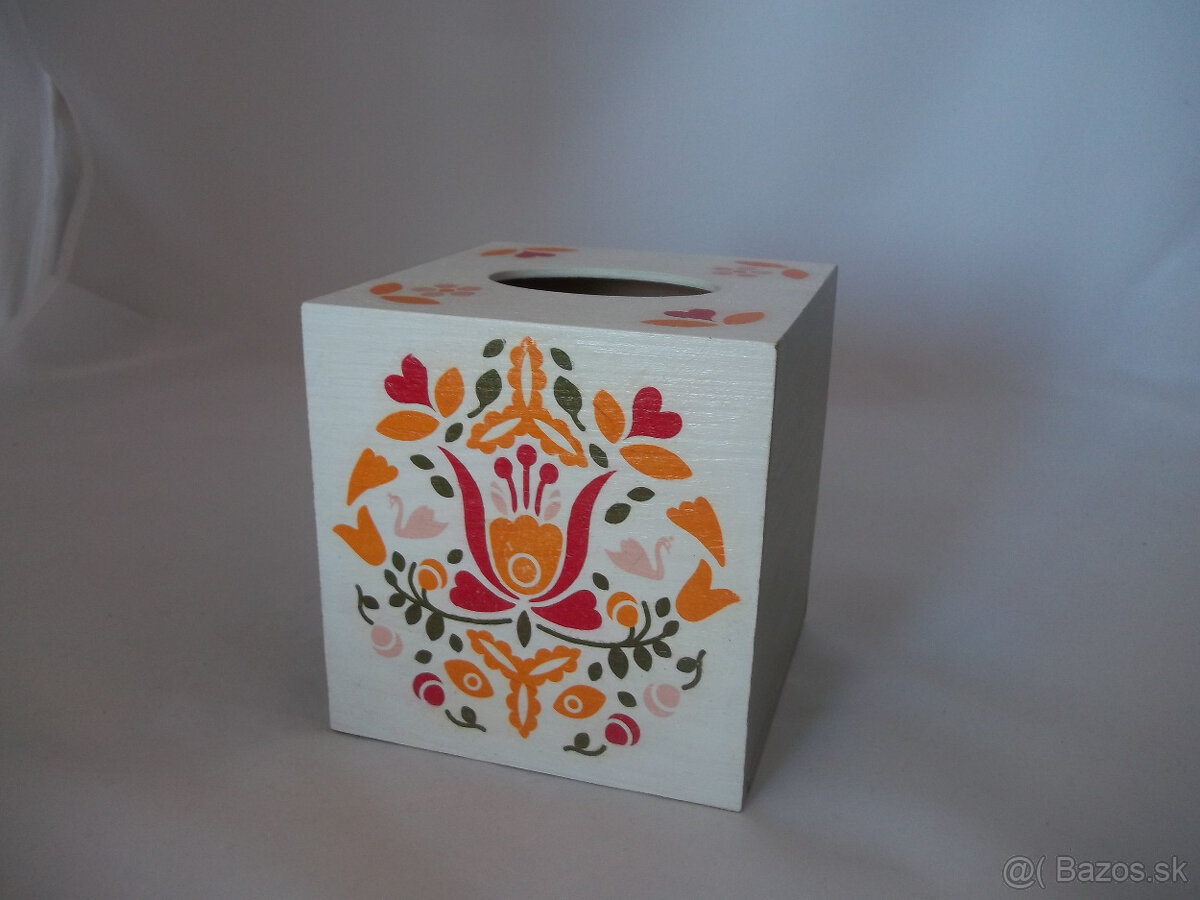 Drevený vreckovník v tvare kocky - 2