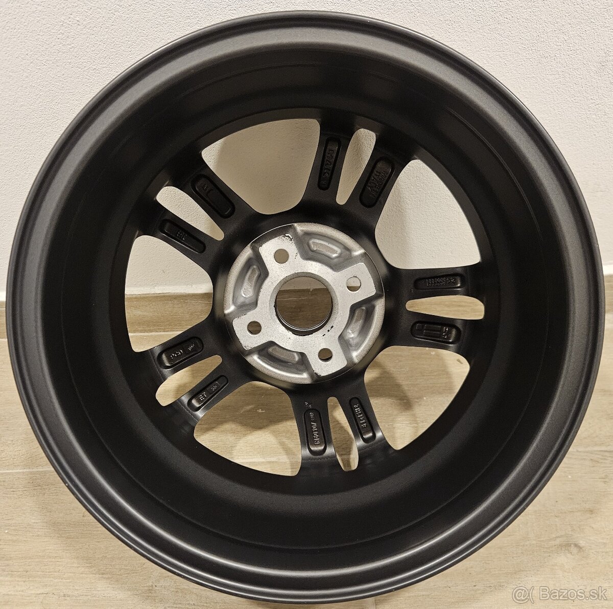 Atraktívne grafitové disky MAK - 4x100 r15 - 2