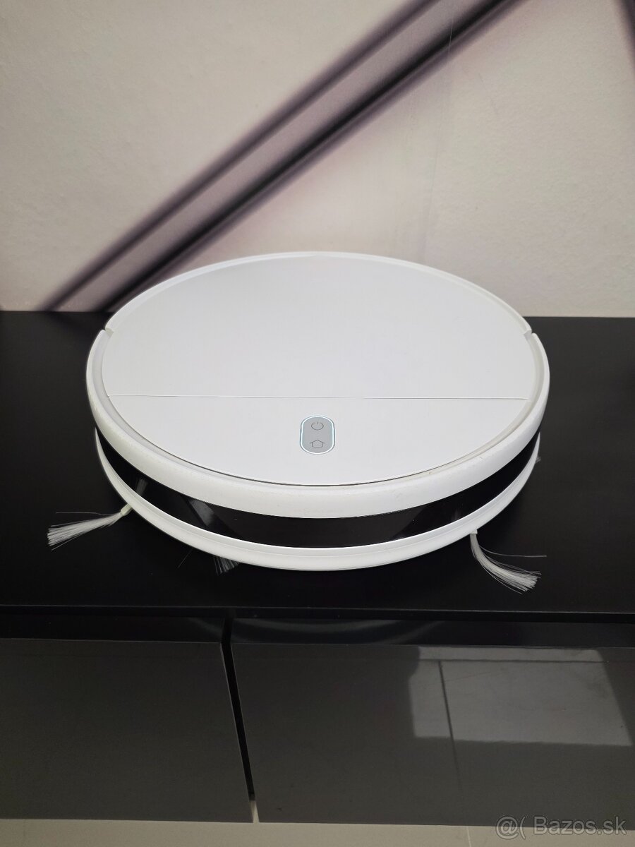 Robotický vysávač Xiaomi Mi Robot Vacuum Mop Essential - 2