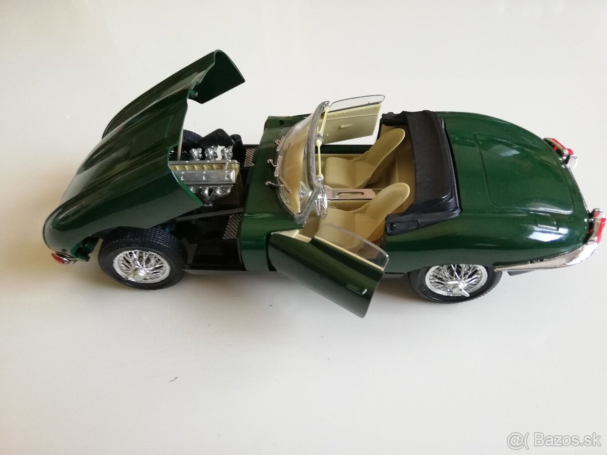 1:18 JAGUAR XK.E - 2