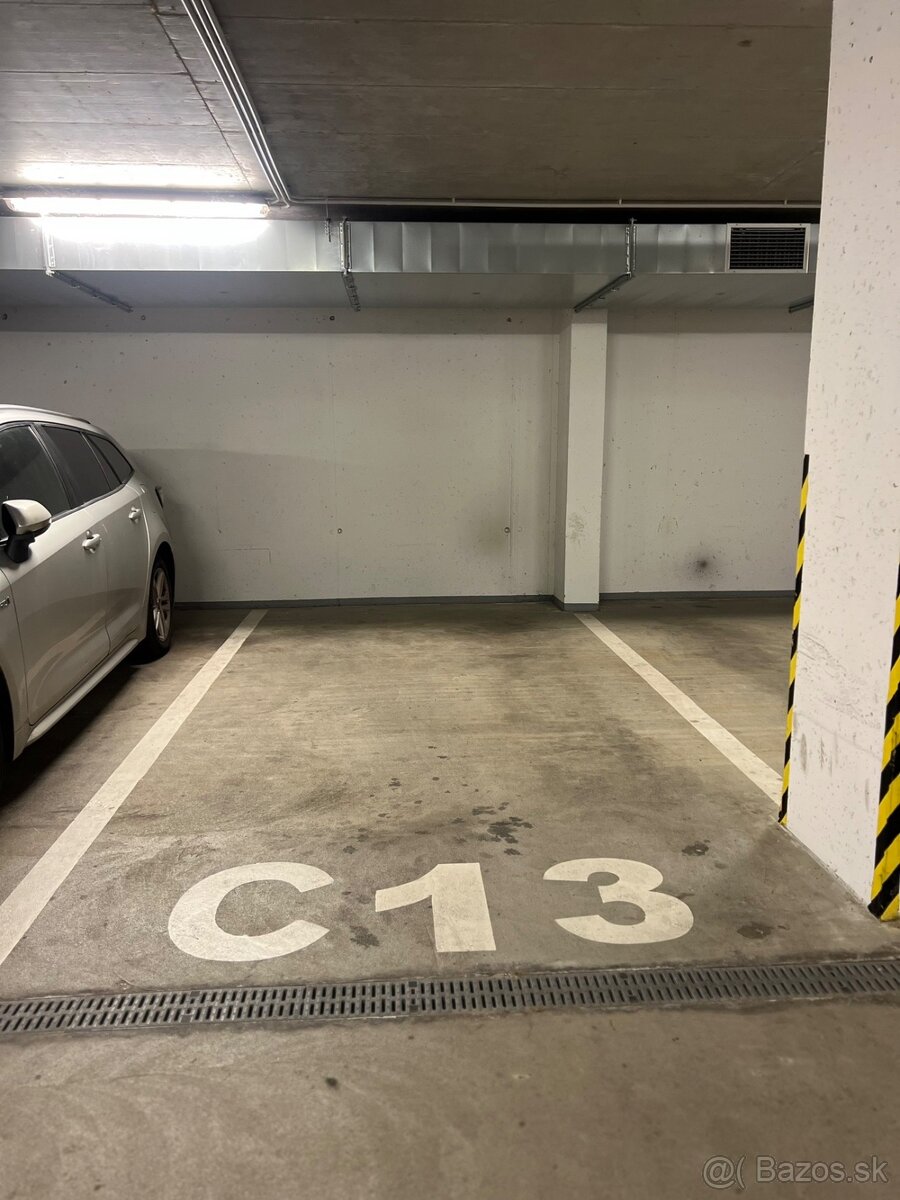 PRENÁJOM VONKAJŠIEHO PARKOVACIEHO MIESTA - NITRA - 2