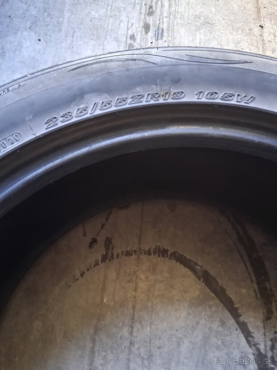 letné pneumatiky 235/55 R19 - 2
