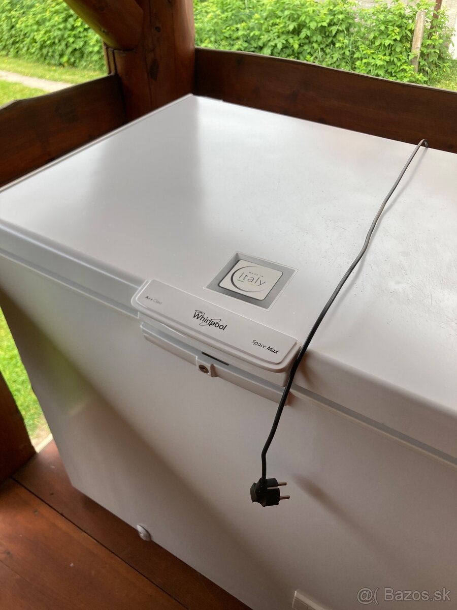 Truhlicový mraziaci box - 2