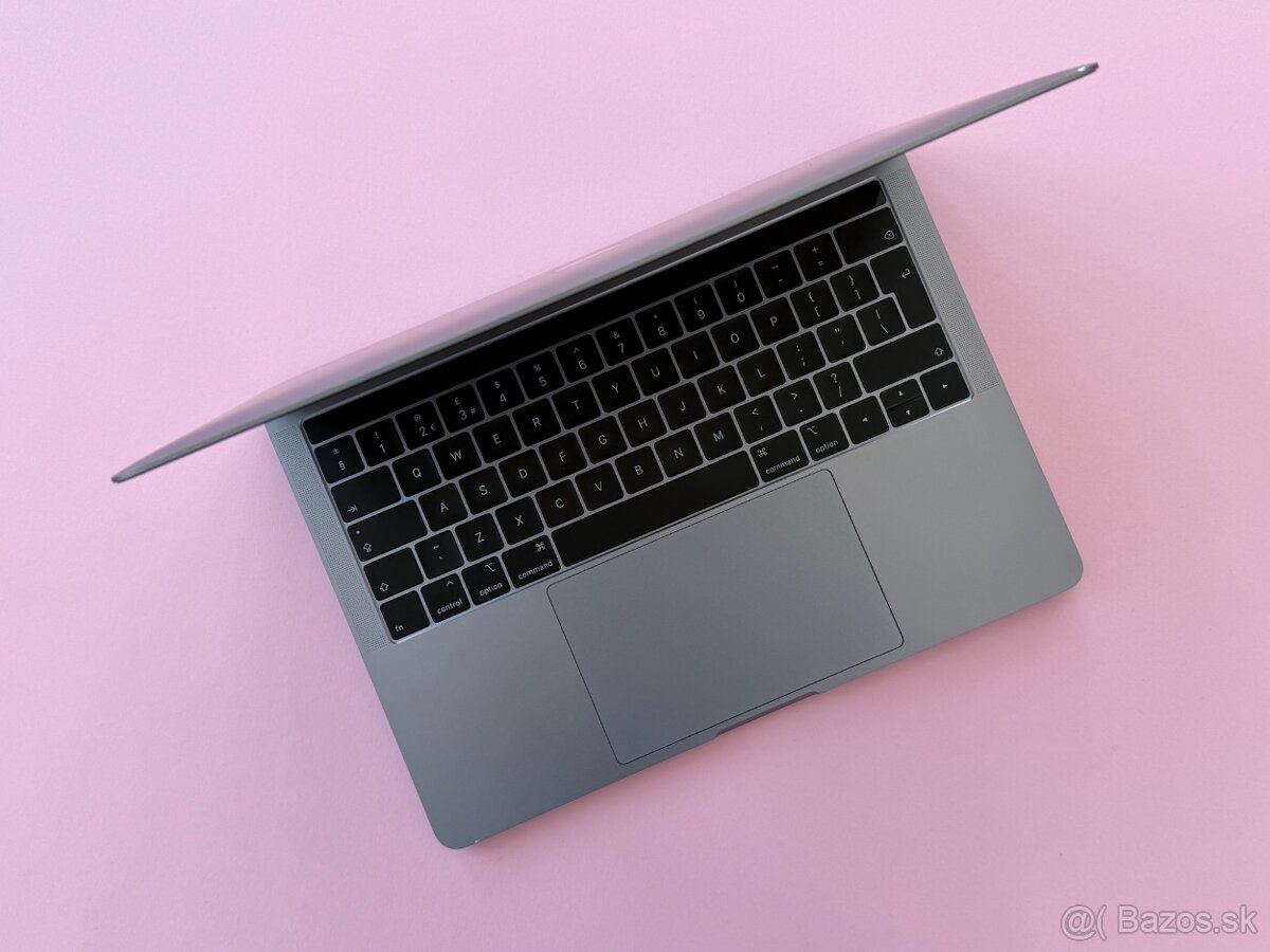 MacBook PRO 2019 13 8GB / 256GB Nová Baterka - 2