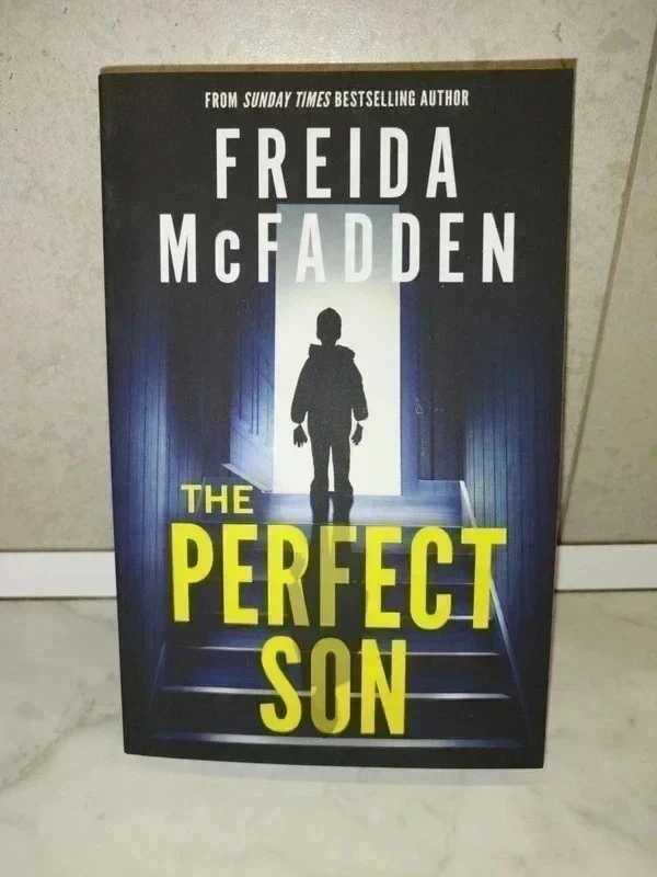 Freida McFadden v anglictine - 2