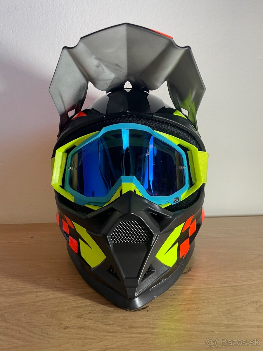 Motocross. prilba - 2
