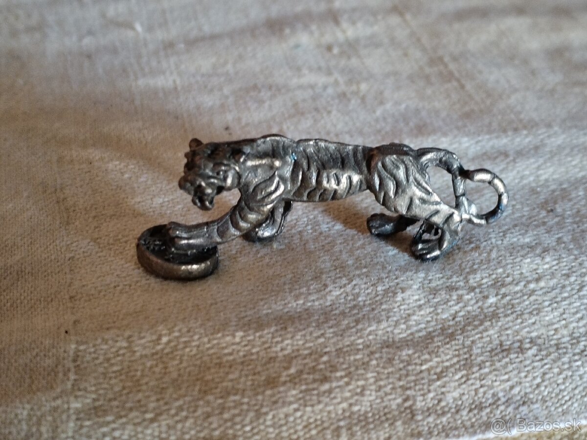 Miniatúrne predmety 5€ kus - 2