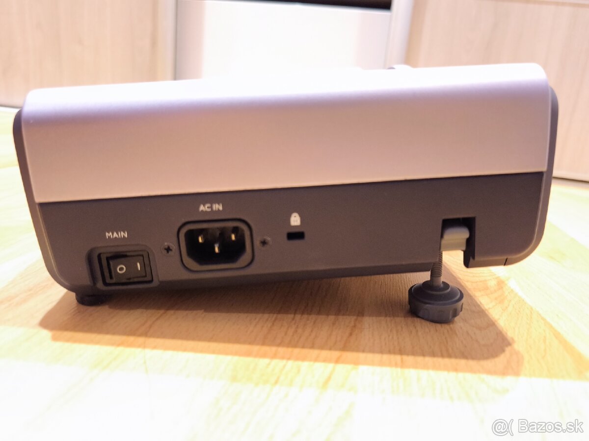 Projektor BENQ PB8230 - 2