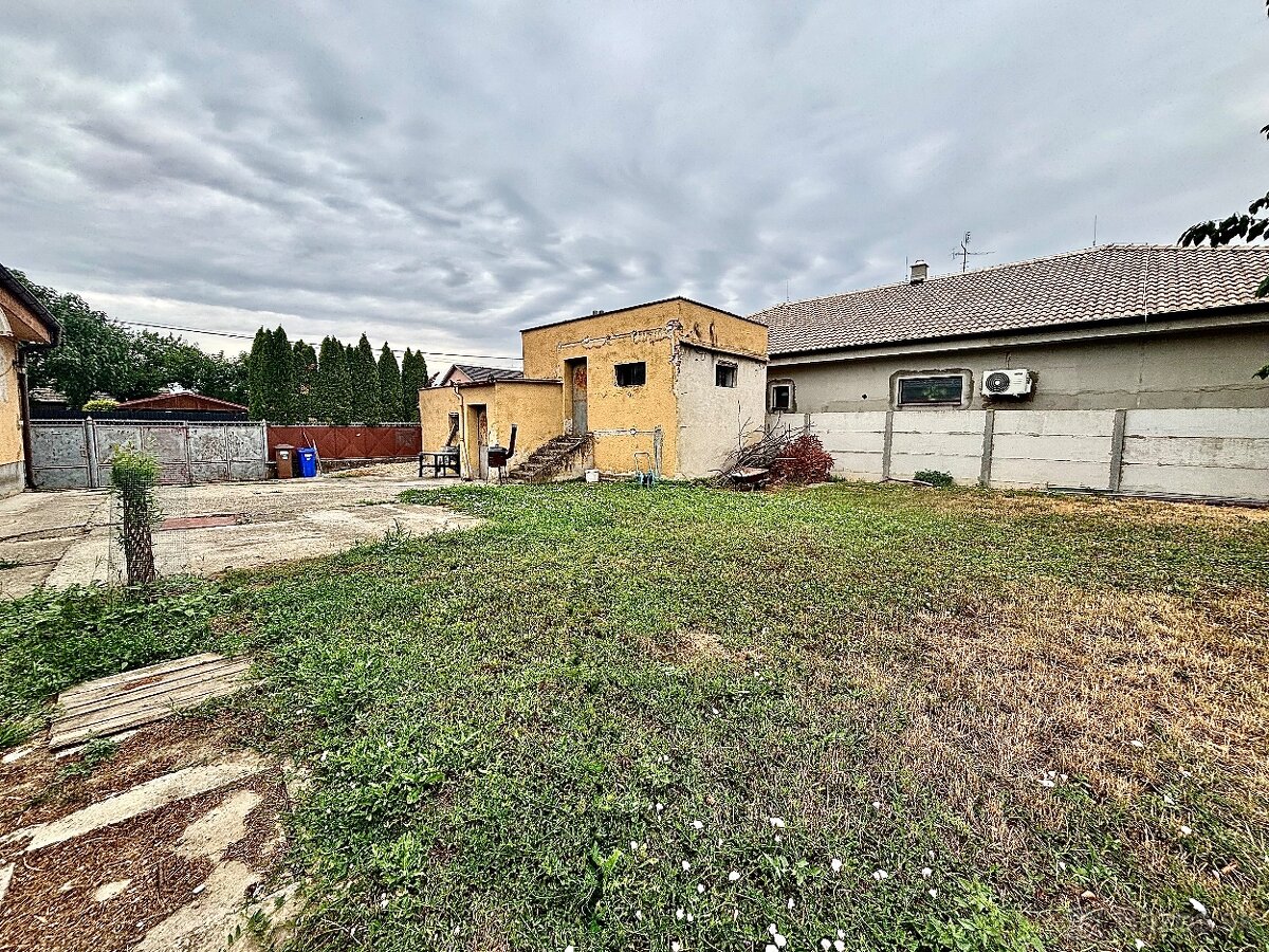 3 izbový rodinný dom v obci Komoča - 2