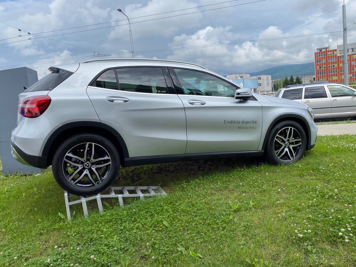 Mercedes-Benz GLA 200d automat - 2