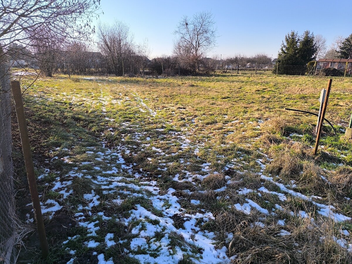 Predaj pozemku v obci Veľá Dolina - 2