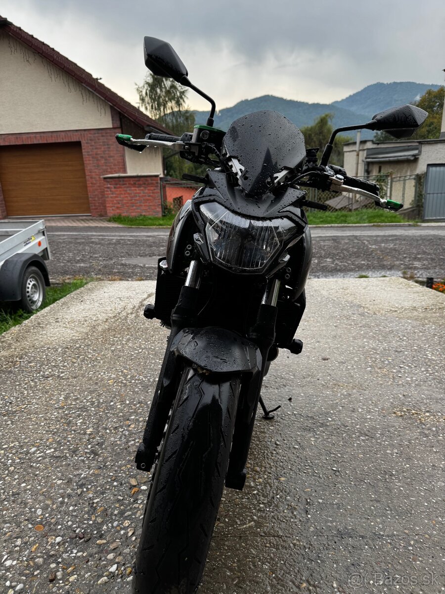 Kawasaki Z650 - 2
