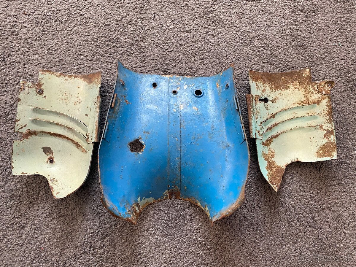 Prsíčka Jawa 550 - 2