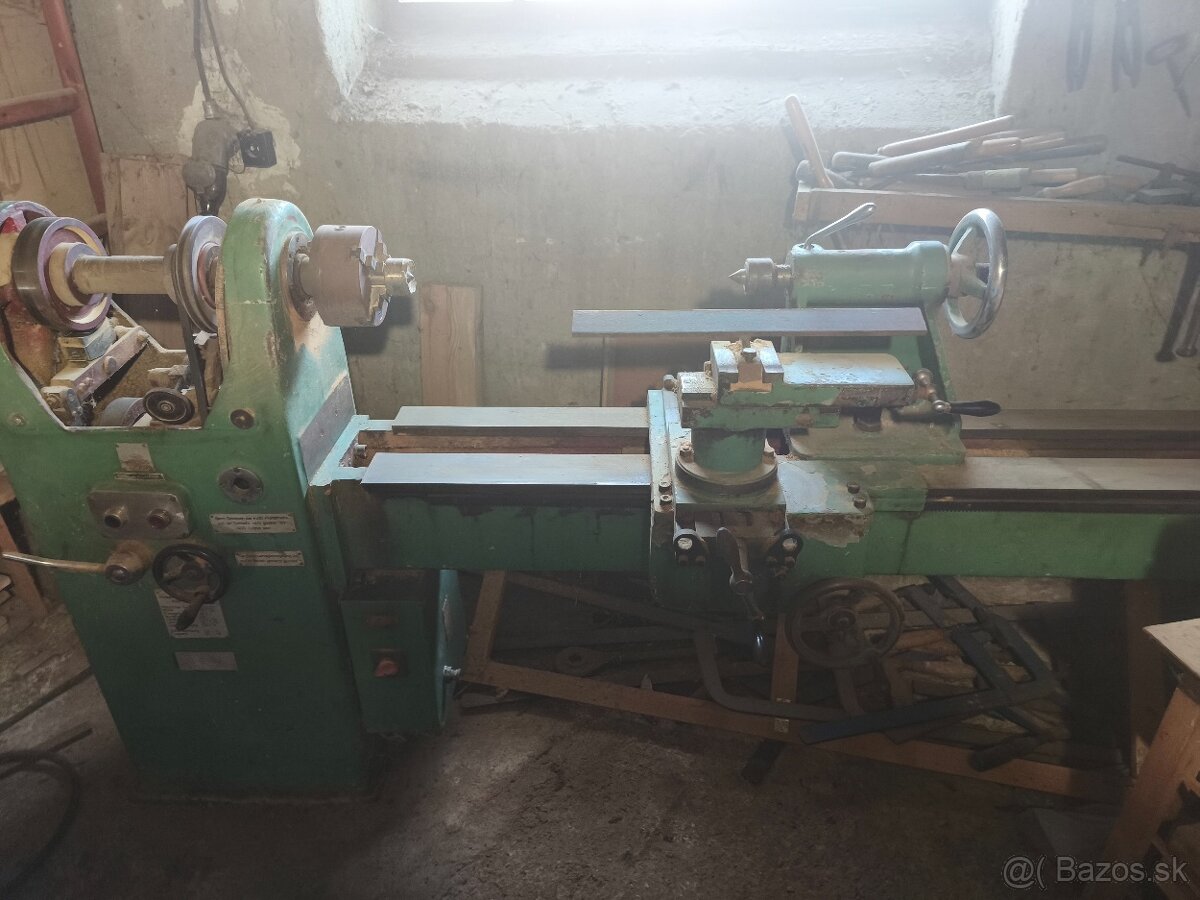 Sústruh na drevo - 2