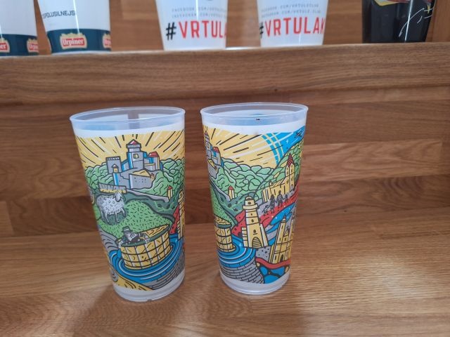 Plastove pohare zbierka 2 - 2