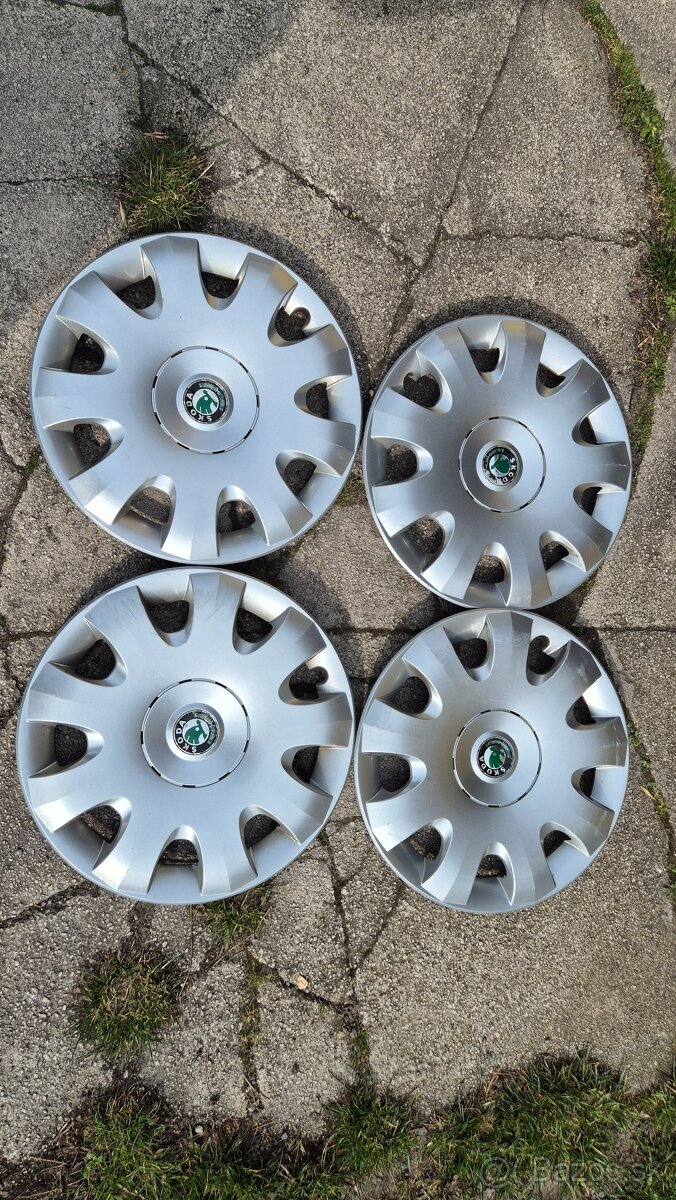 Predám puklice originál Škoda, veľkosť 15 - 2