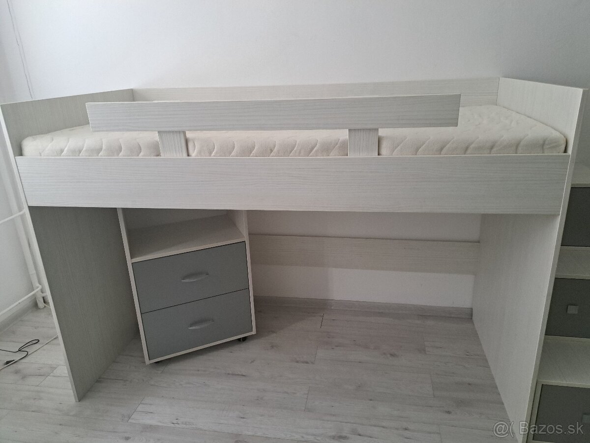 Vyvyšena postel - 2