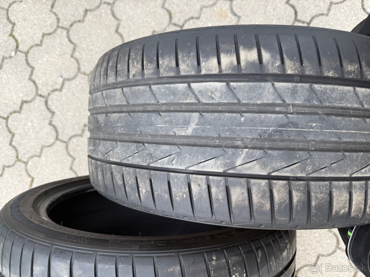 245/40 r18 - 2