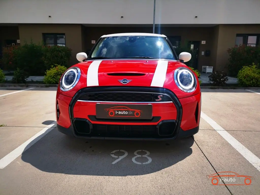MINI Cooper S - 2023 - 5700km - Záruka - 2