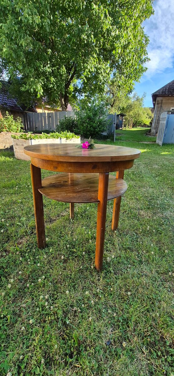 Starozitny stol a stolicky Thonet - 2